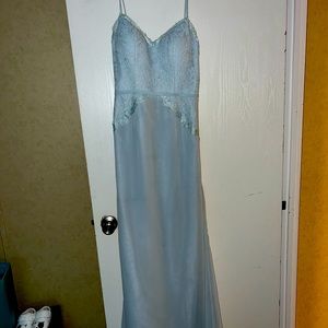 Azazie bridesmaid dress In great condition! Worn once! Size 4!